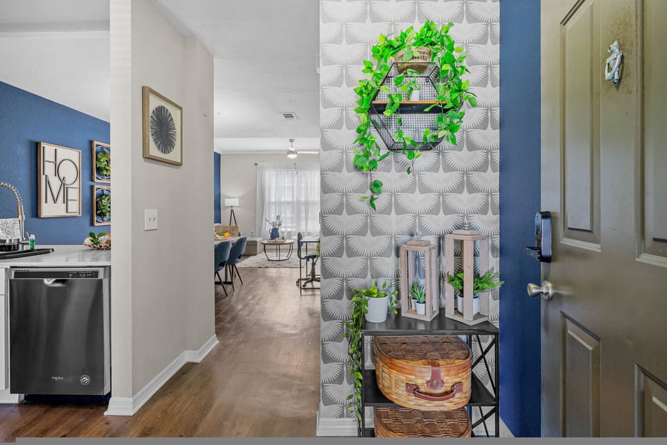 House, Accessible | 2 bedrooms, desk