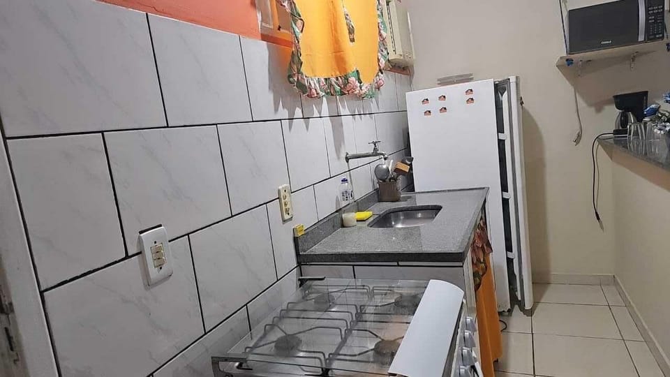 Superior Room | Private kitchen | Shared fridge, microwave