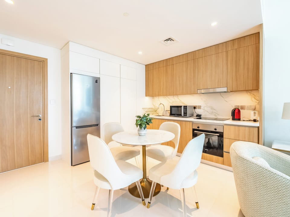 Deluxe Apartment, Balcony, Partial Sea View | Private kitchen