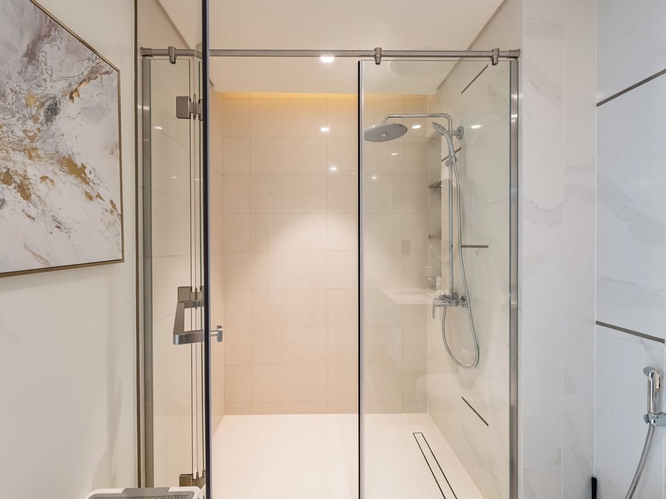 Deluxe Apartment, Balcony, Partial Sea View | Bathroom | Slippers