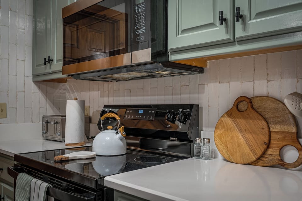 Spread out in this spacious, fully-stocked kitchen!