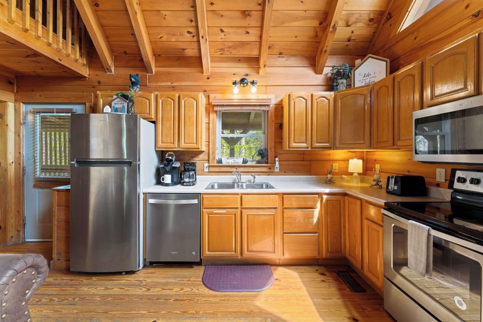 Fully Equipped Kitchen | Everything in Place for Easy Nights In