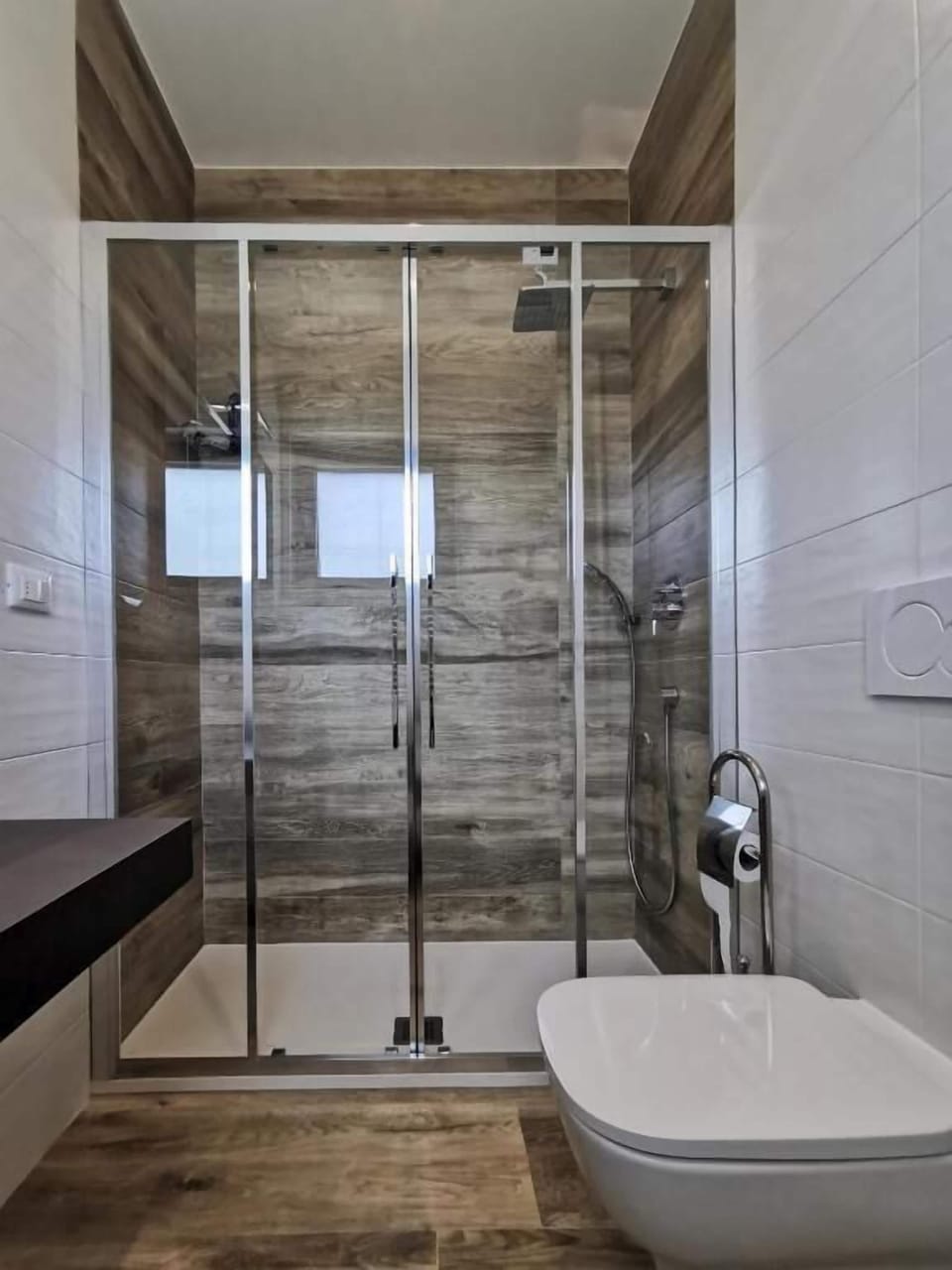Apartment, Balcony, Mountain View | Bathroom | Hair dryer, towels, soap, shampoo