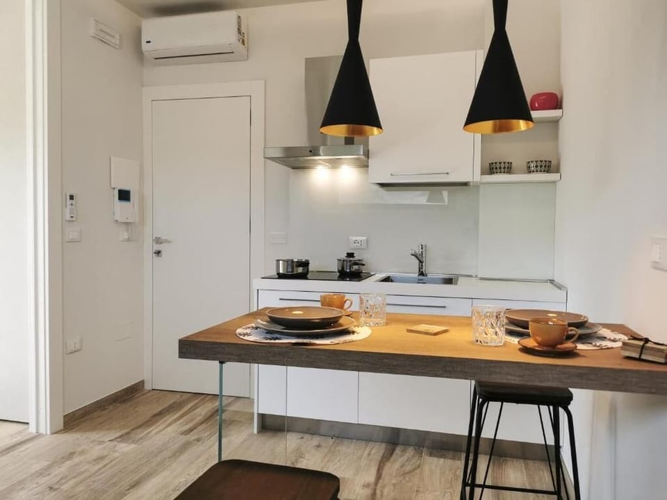 Apartment, Balcony, Mountain View | Private kitchen | Mini-fridge