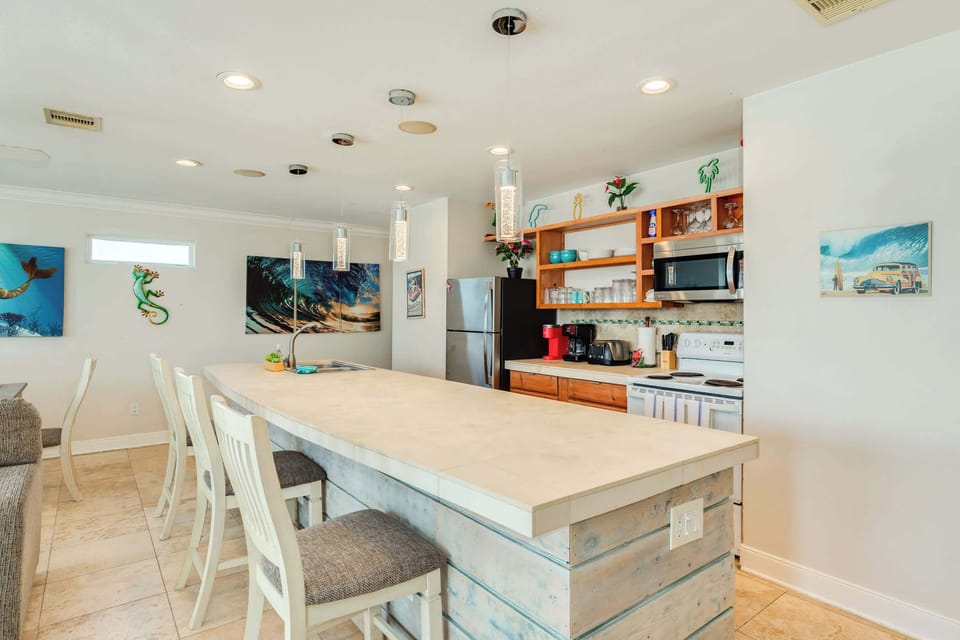 Lookout (upper unit)-Kitchen