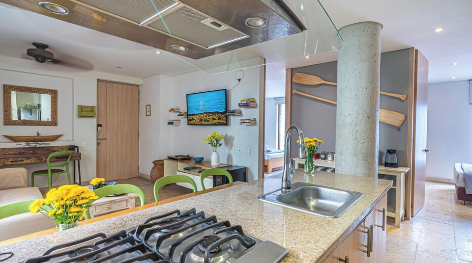 Apartment, Garden View | Private kitchen | Coffee/tea maker, fridge, microwave, oven