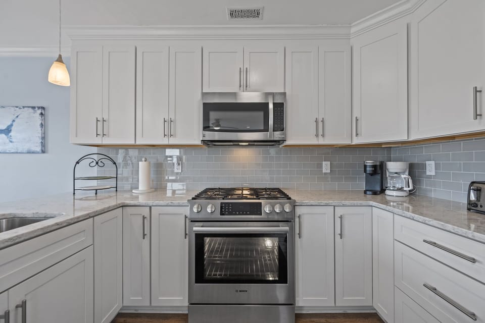 Enjoy a fully updated kitchen with a fresh, coastal-inspired feel. A traditional drip pot is available as well as a single serve machine.