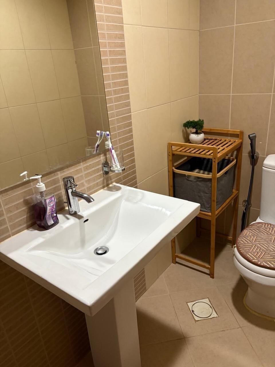 Luxury Double or Twin Room, City View | Bathroom