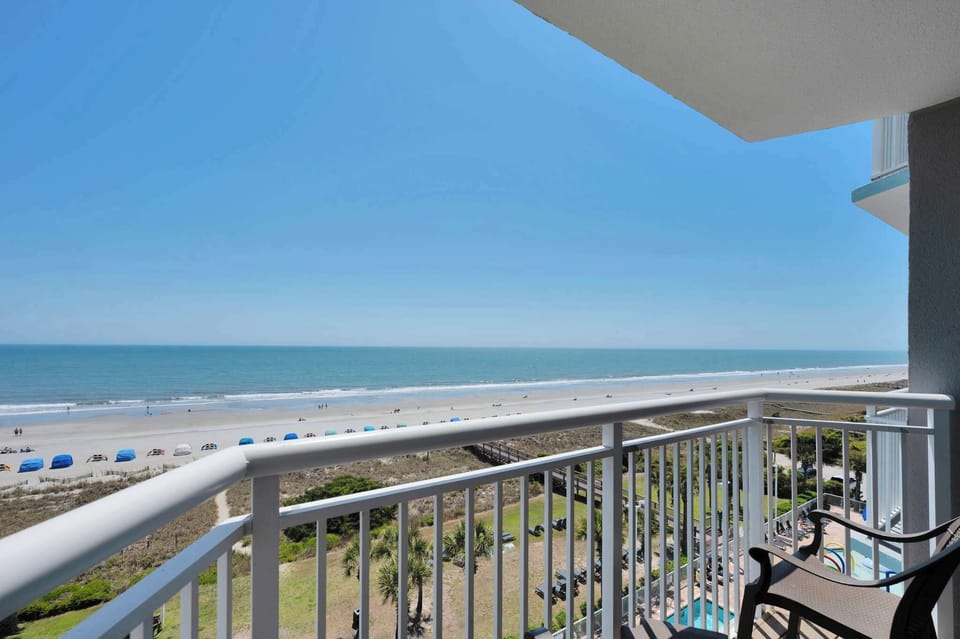 Oceanfront Balcony Views You’ll Love 🌅
