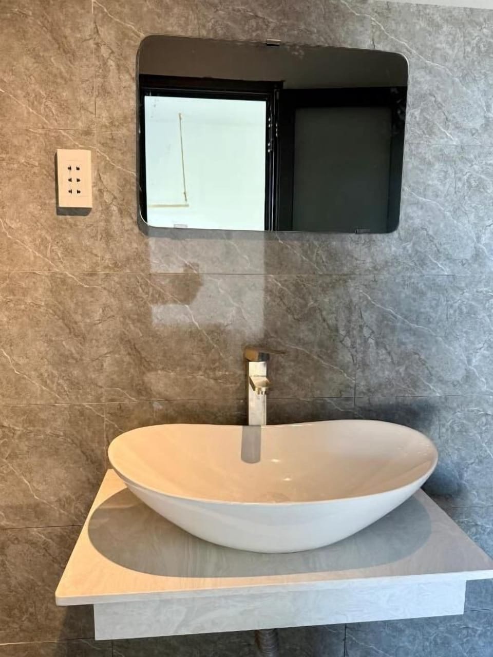 Deluxe Double Room, Balcony, Garden View | Bathroom | Free toiletries, hair dryer, slippers, bidet