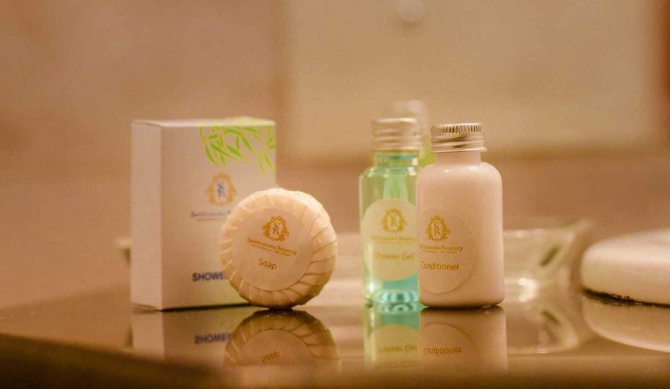 Deluxe Double Room, Garden View | Bathroom amenities | Shower, free toiletries, slippers, bidet
