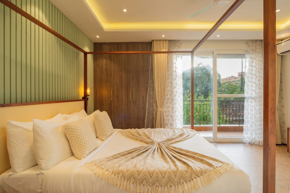 Luxury Villa | Iron/ironing board, free WiFi