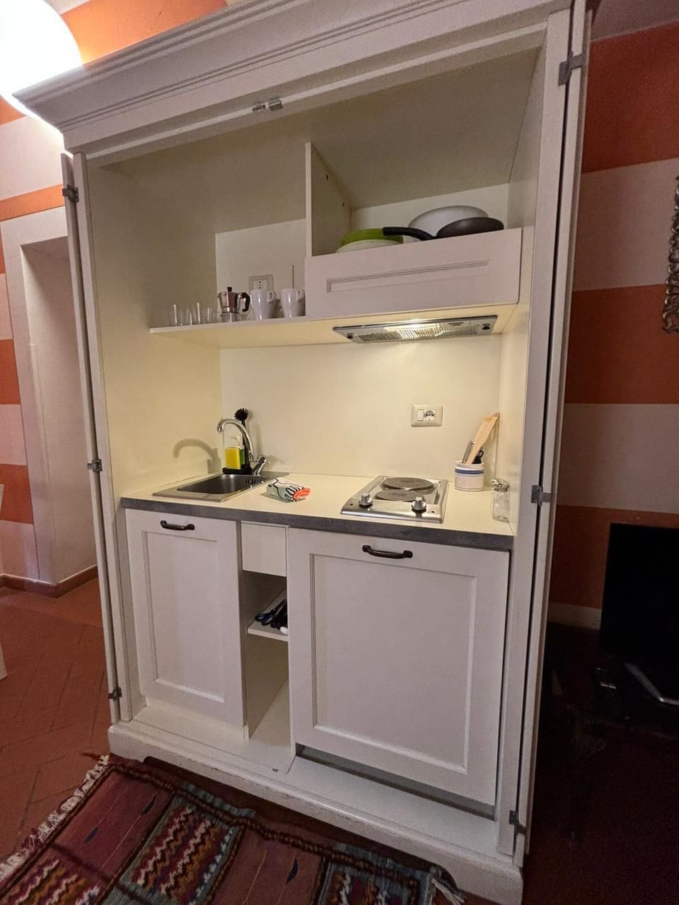 Comfort Studio, City View | Private kitchen
