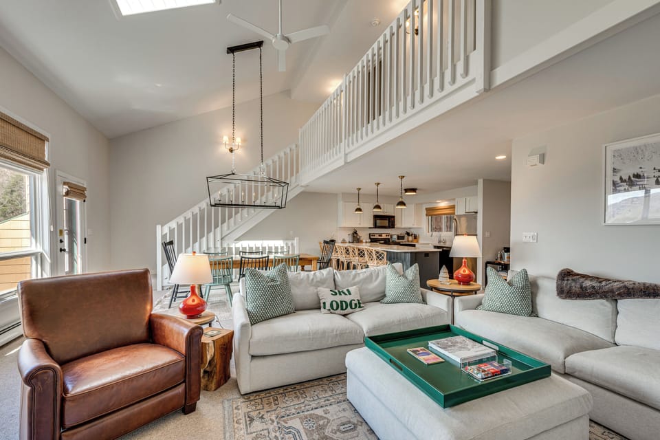 Living Room | Main Level