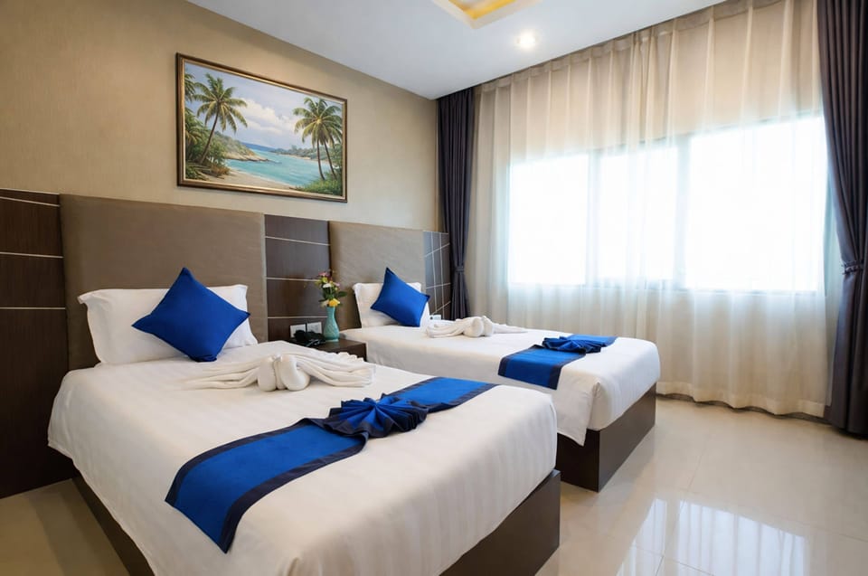 Superior Twin Room | Desk, free WiFi, bed sheets