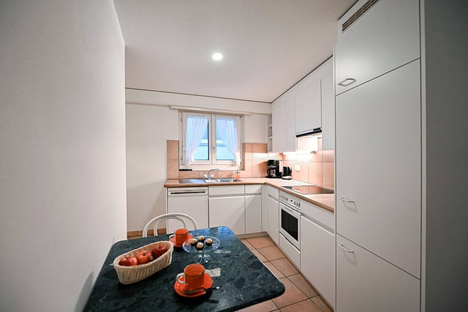 Apartment, 2 Bedrooms, City View | Interior