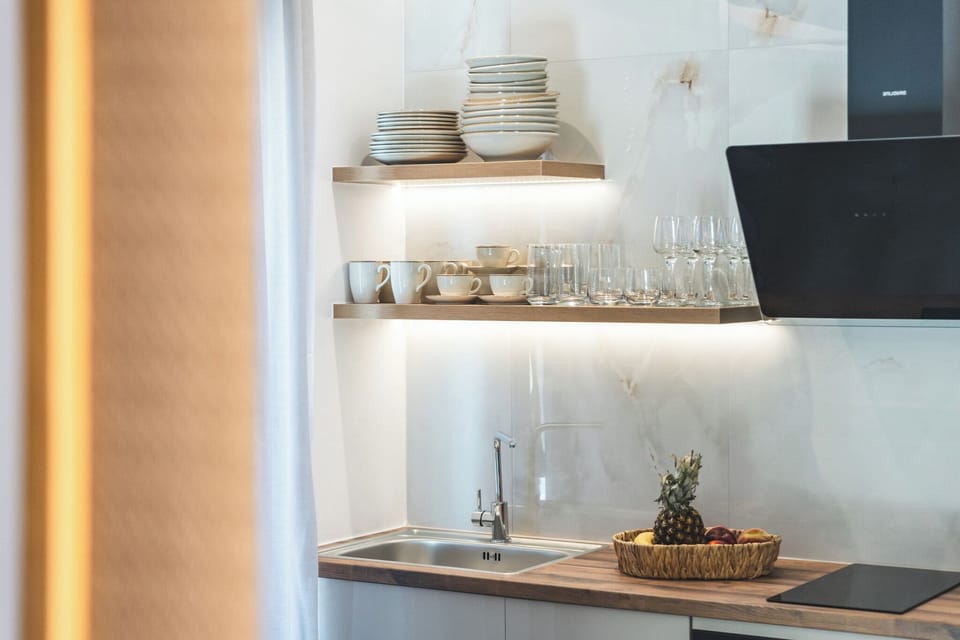 Signature Duplex, Sea View | Private kitchen | Fridge, stovetop, electric kettle, cookware/dishes/utensils