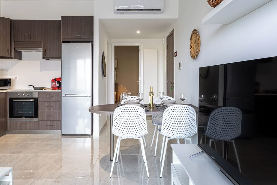 Apartment, 1 Double Bed with Sofa bed, Kitchen, City View | Private kitchen | Espresso maker, full-size fridge, microwave, oven