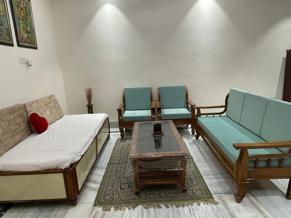 Double or Twin Room | Interior