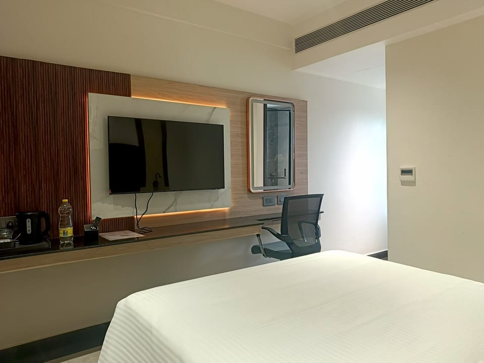 Comfort Double Room | Iron/ironing board, free WiFi, bed sheets