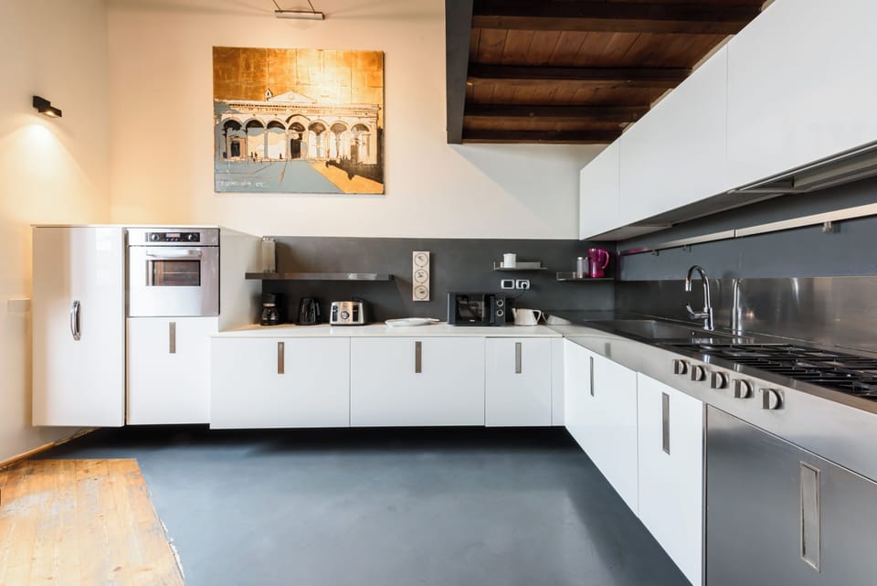 Apartment, City View | Private kitchen
