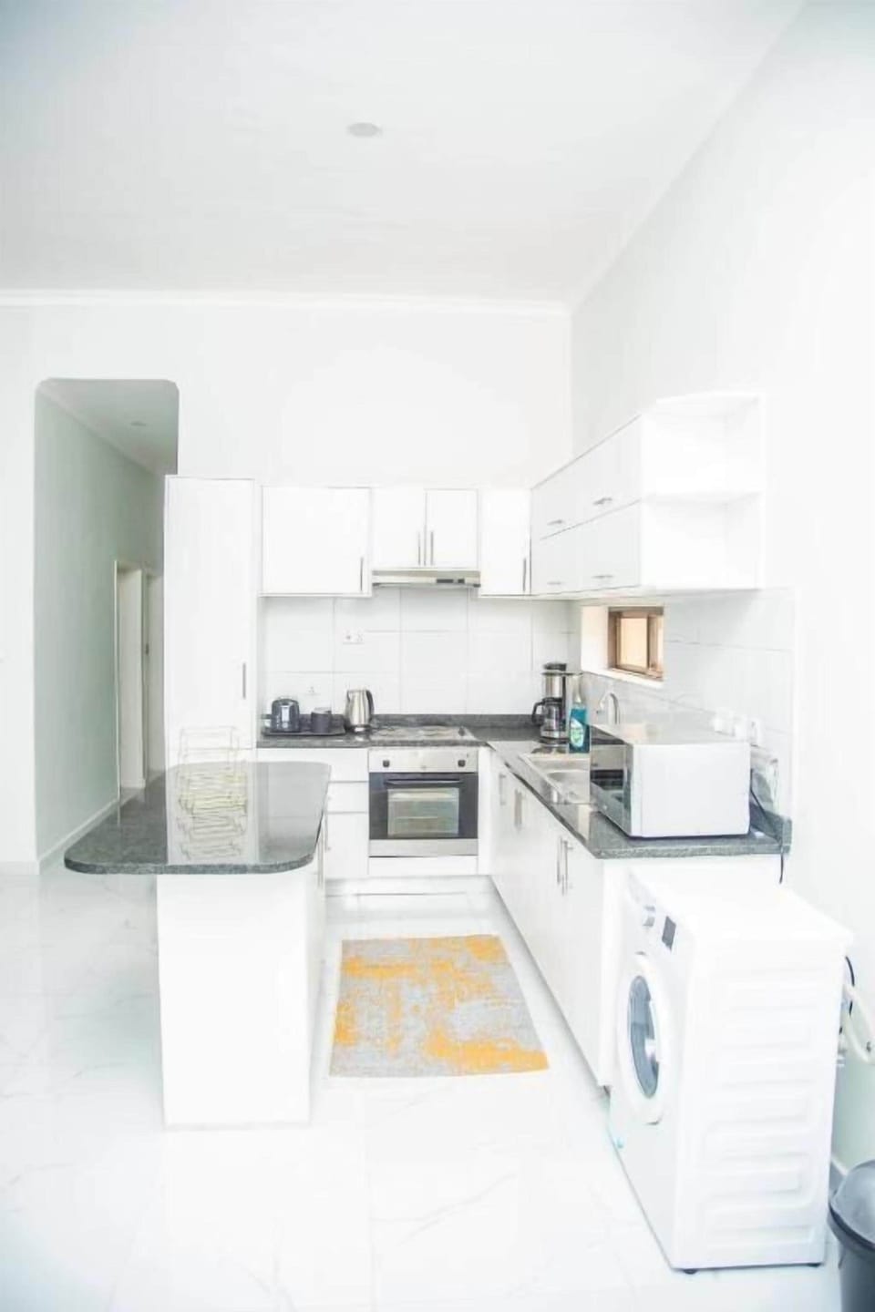Apartment | Private kitchen | Fridge, microwave, oven, stovetop