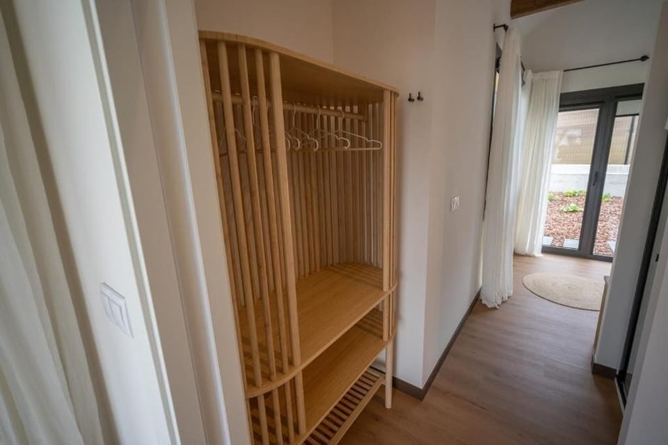 Apartment, Partial Sea View | Interior