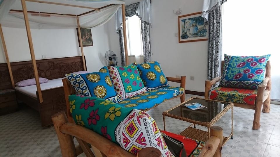 Deluxe Double Room | Free WiFi, bed sheets