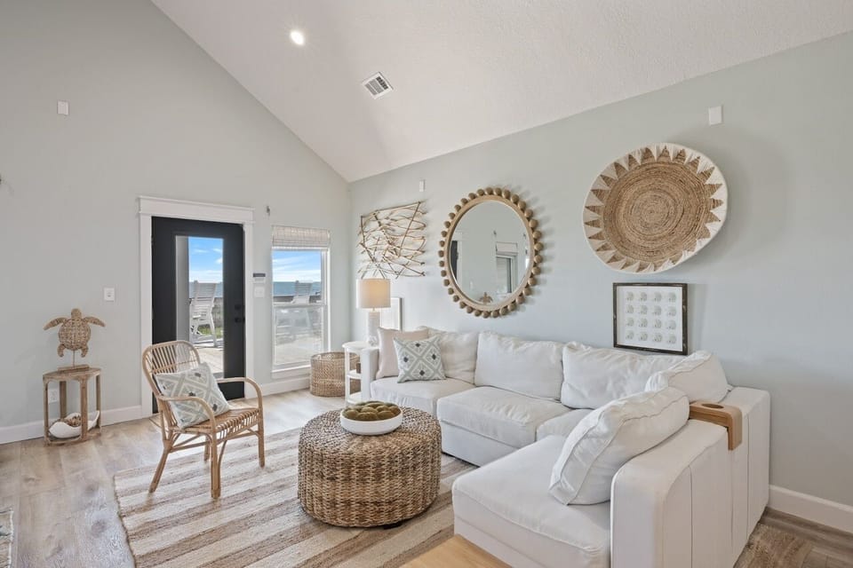 House, 3 Bedrooms | Living area | Smart TV, streaming services