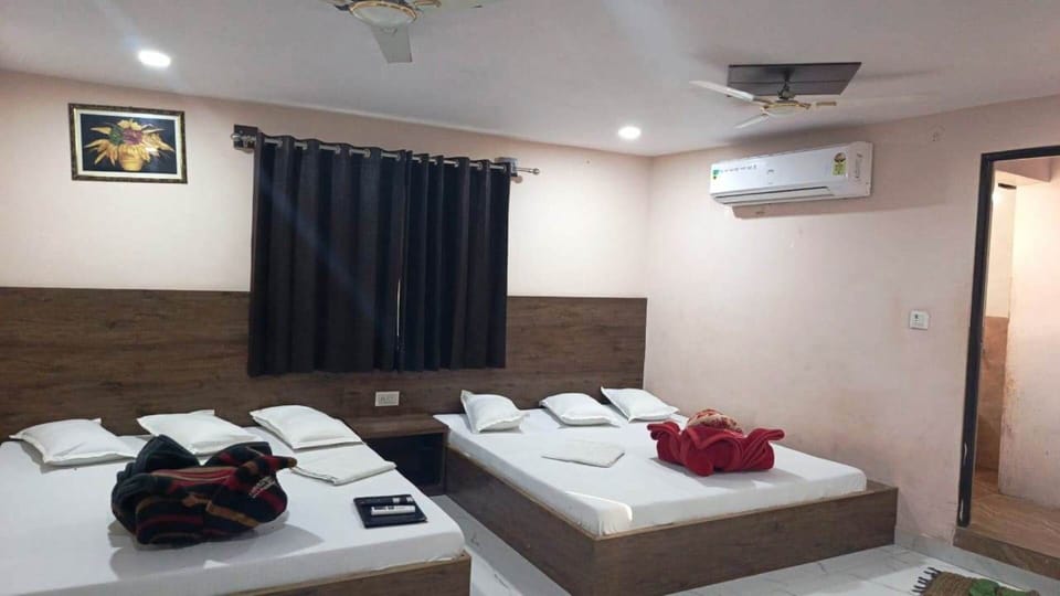 Deluxe Quadruple Room | Desk, WiFi (free)