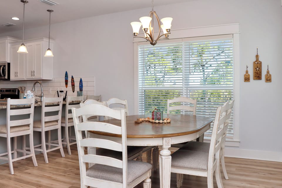 Dining Area and Bar Seating