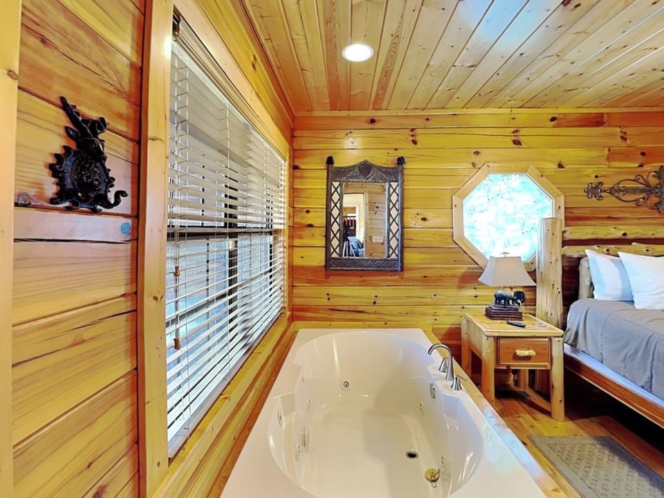 Primary Bedroom Jacuzzi Tub
