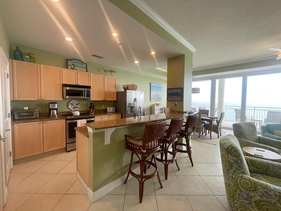 Condo, Multiple Beds (La Playa 1002) | Private kitchen