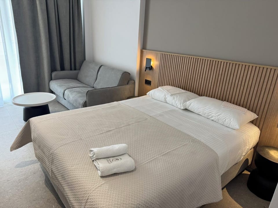 Deluxe Double Room, Balcony