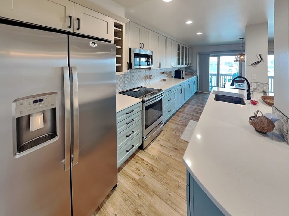 Condo (3 Bedrooms) | Property amenity