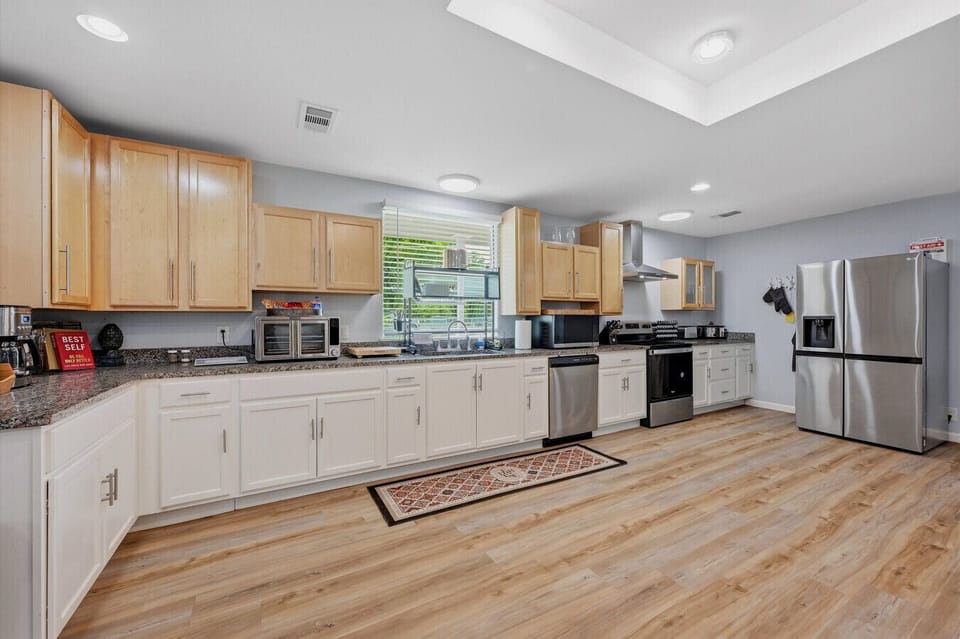 Kitchen | Stainless Steel Appliances | Granite Countertops & Recessed Lighting