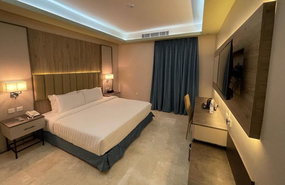 Basic Studio Suite | Blackout drapes, iron/ironing board (on request), WiFi (free)