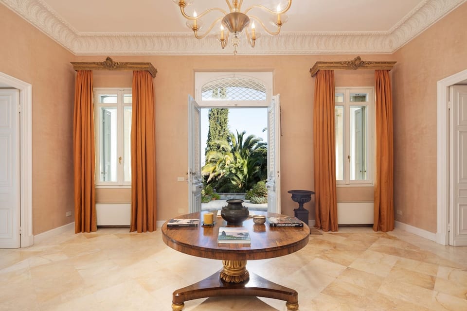 House | 7 bedrooms