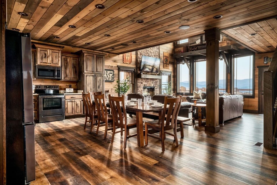 A fully stocked kitchen with everything you could need!
