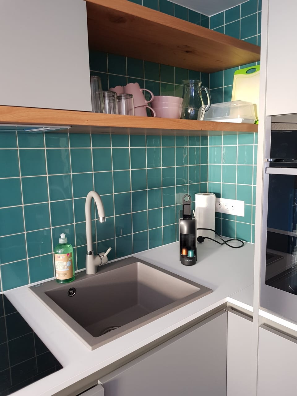 Comfort Apartment, 1 Bedroom, Patio, Mountain View | Private kitchen