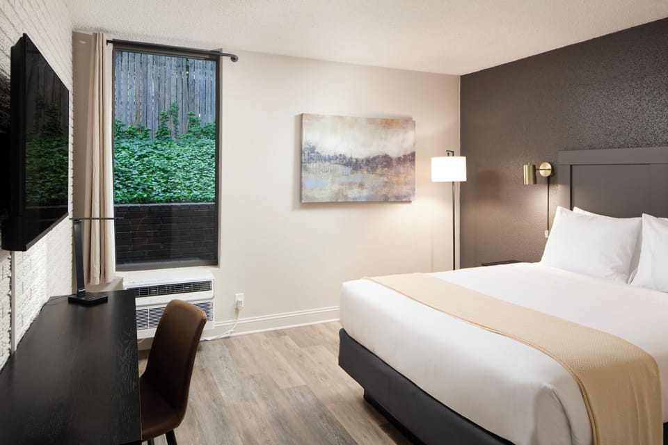 Room, 1 Queen Bed, Non Smoking | Desk, laptop workspace, iron/ironing board, free WiFi
