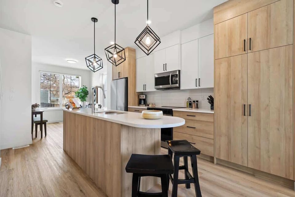 Fully stocked kitchen, with pantry cabinet, full size appliances, breakfast bar,  & all the cooking essentials you'll need