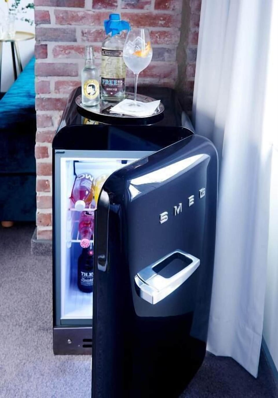 Deluxe Double Room | Food and drink