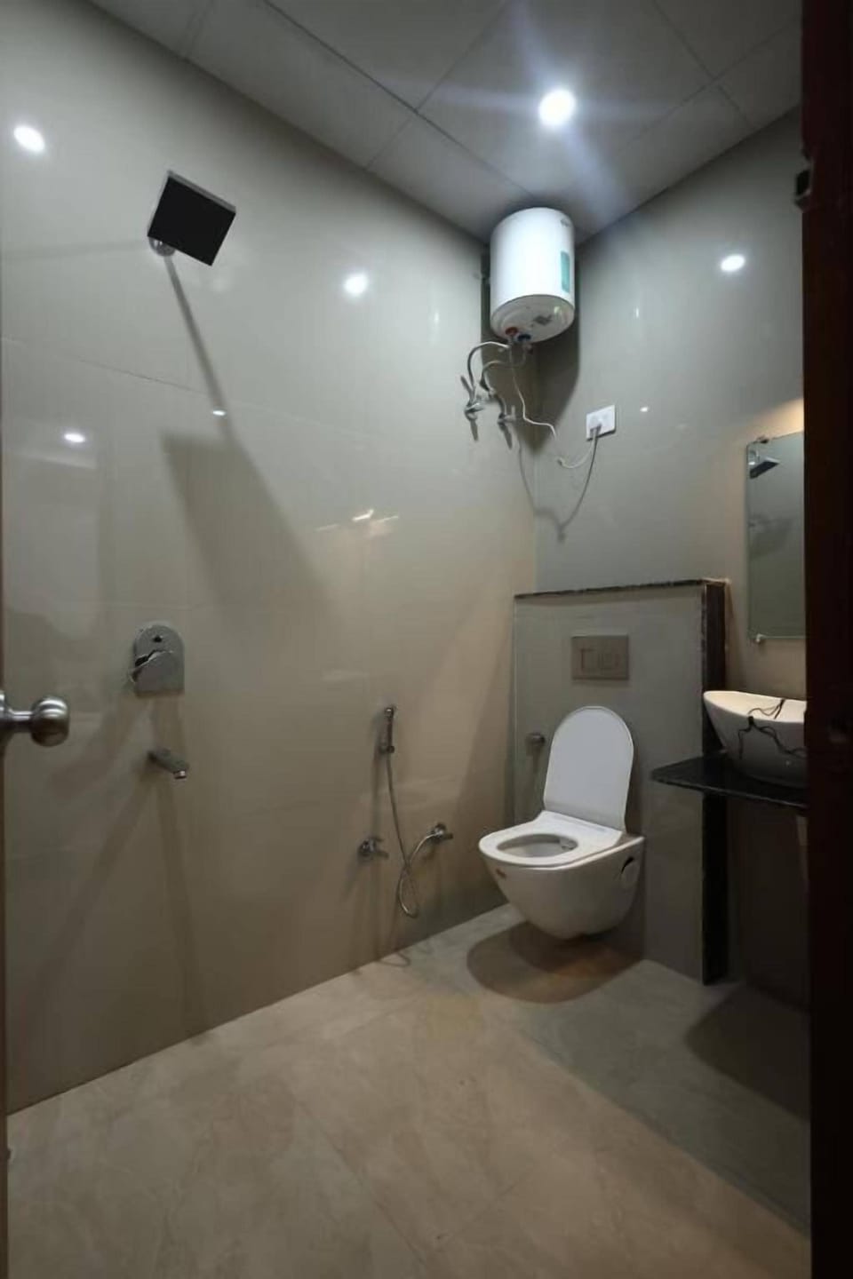 Family Room, City View | Bathroom | Slippers