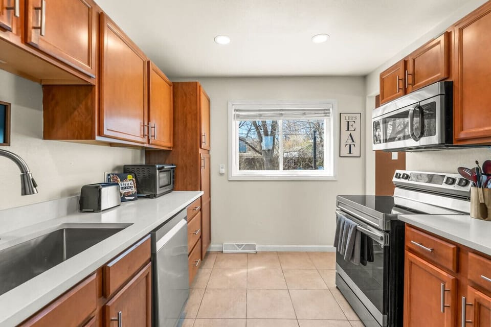 Fully equipped kitchen