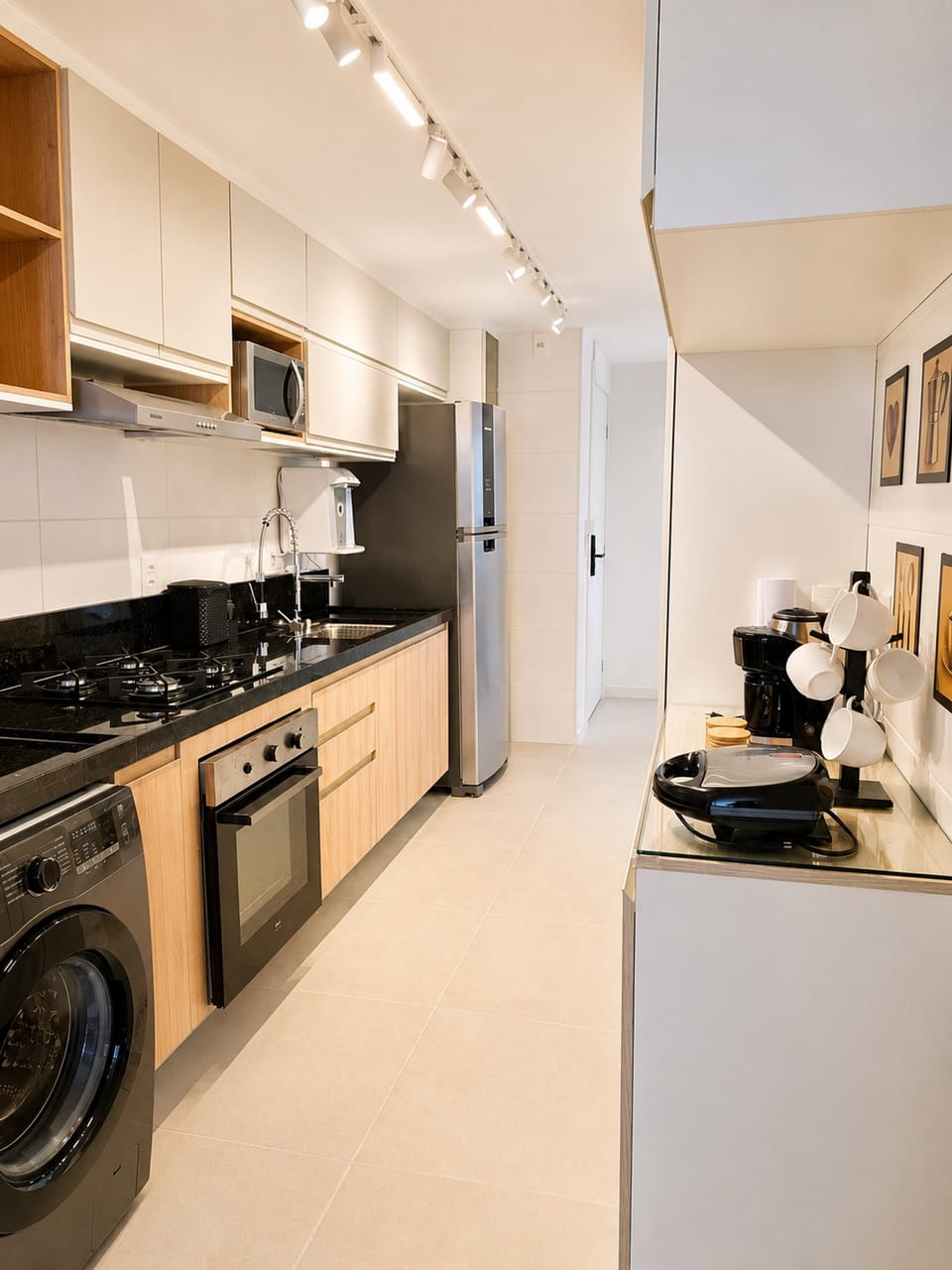 Basic Apartment | Private kitchen