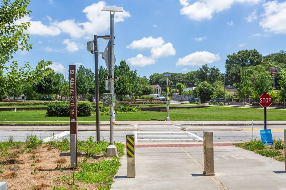 Direct access to the Atlanta BeltLine just minutes away—perfect for walking, biking, dining, and exploring the city like a local.
