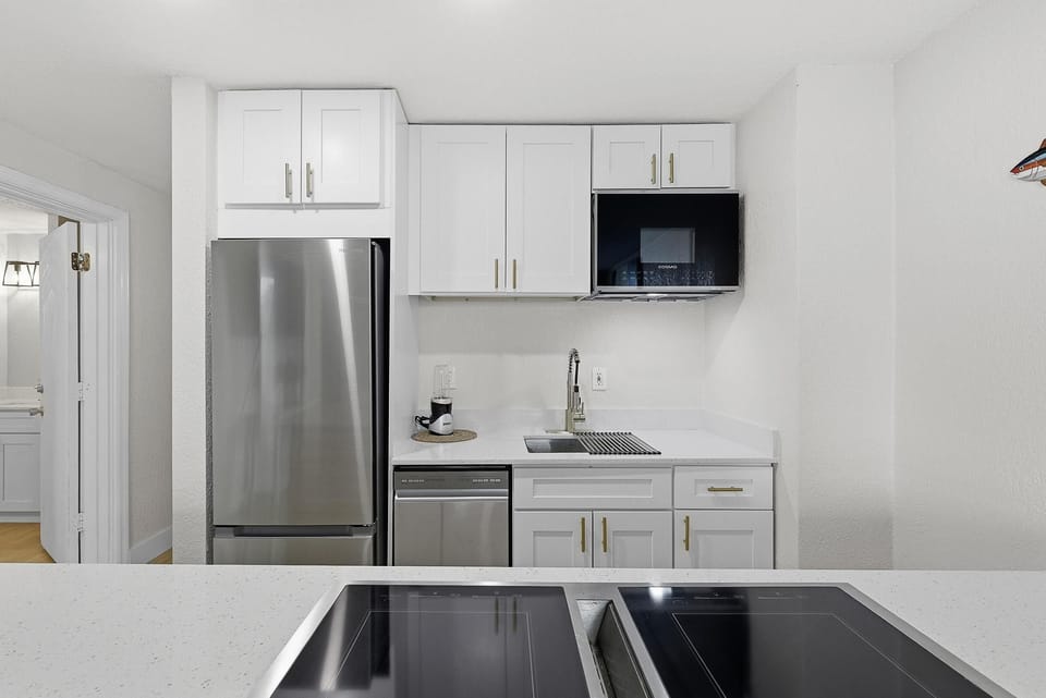 Condo, Multiple Beds (Ocean Breeze Resort 213) | Private kitchen