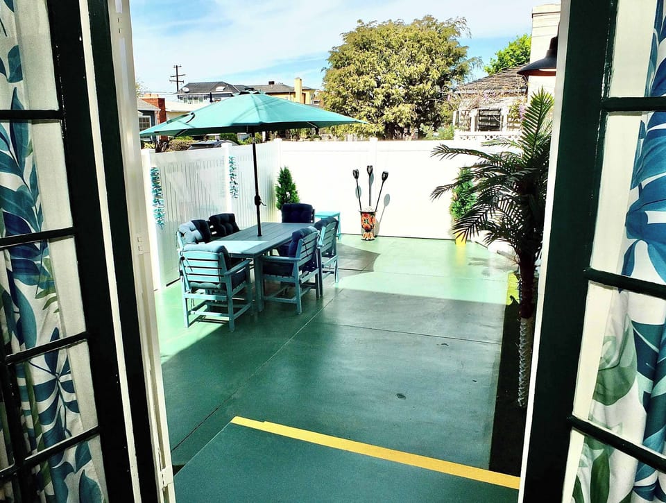 Fresh air, comfy seating, and complete privacy
