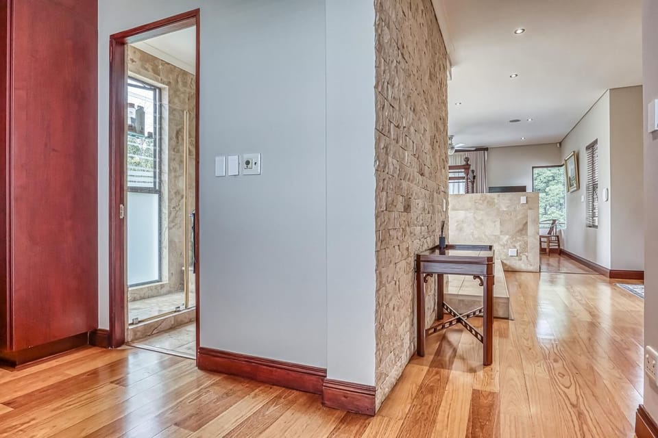Luxury House, 4 Bedrooms, Garden View | Interior